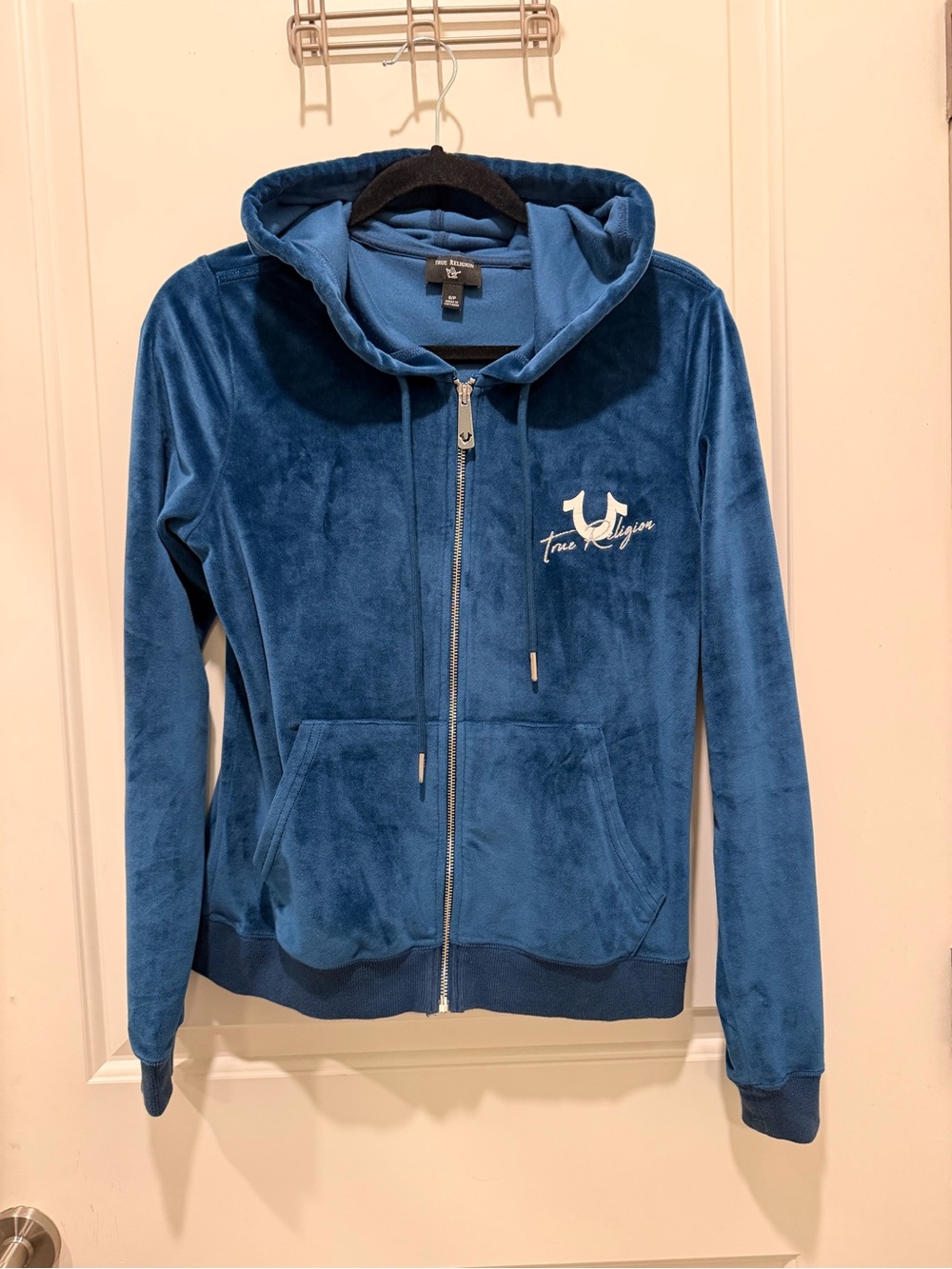 True Religion Velour Zip-Up
Hoodie Size S Blue